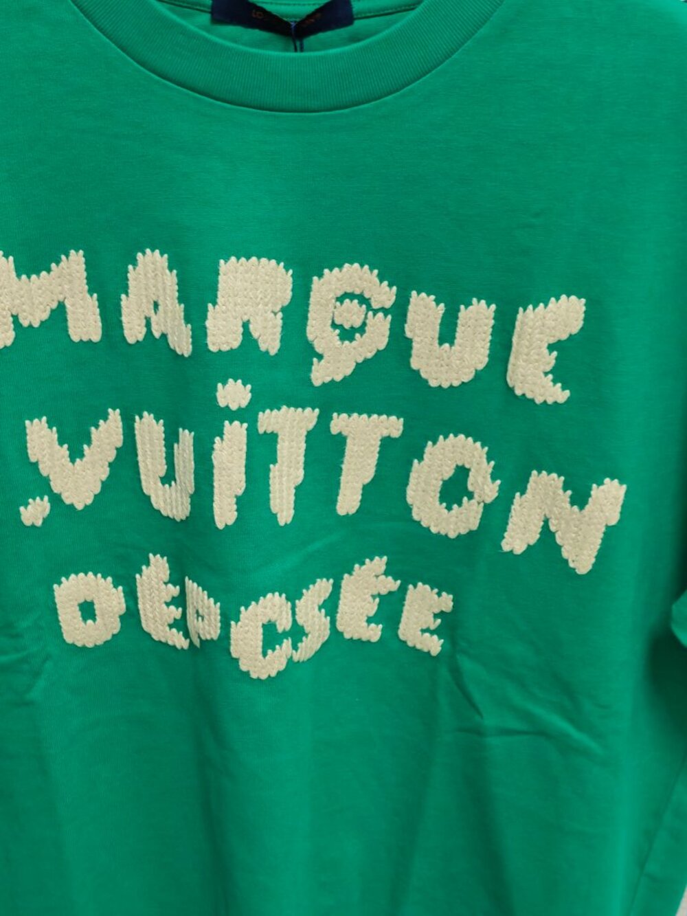 Unisex Bright Green Crew Neck T‑Shirt Raised Chenille Text Logo Casual Top - Picture 2 of 9